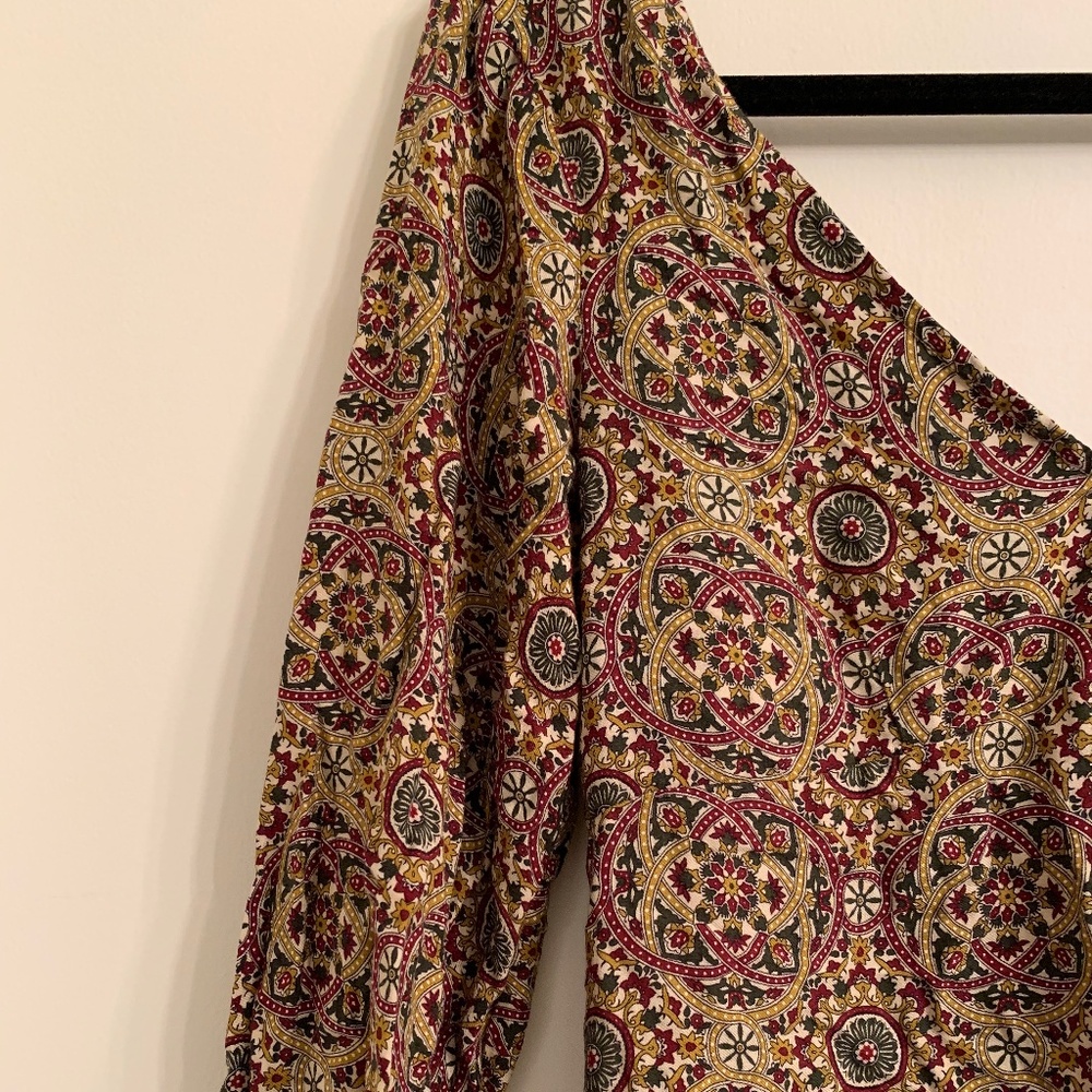 Patterned Romper - Picture 3 of 4